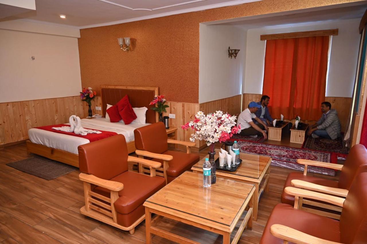 Hotel Seven Hills Manali Exterior foto