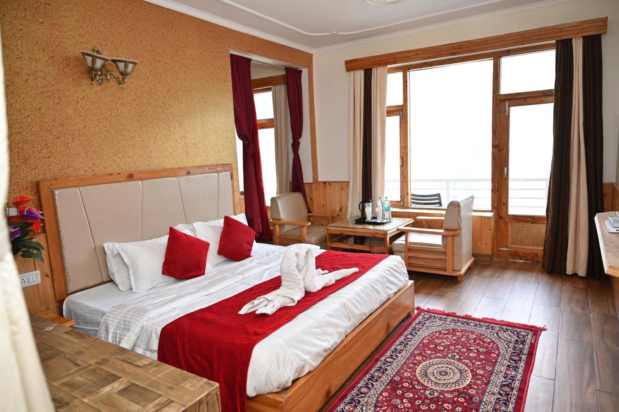 Hotel Seven Hills Manali Exterior foto