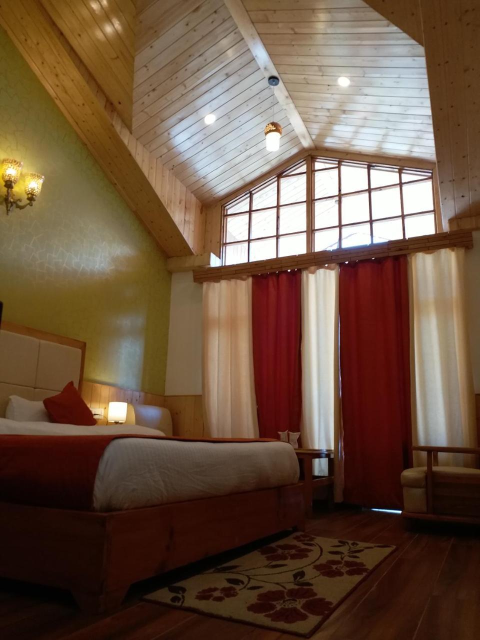 Hotel Seven Hills Manali Exterior foto